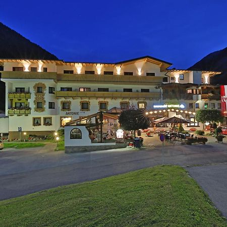 Bergsporthotel Antonie グリース・イム・ゼルライン エクステリア 写真