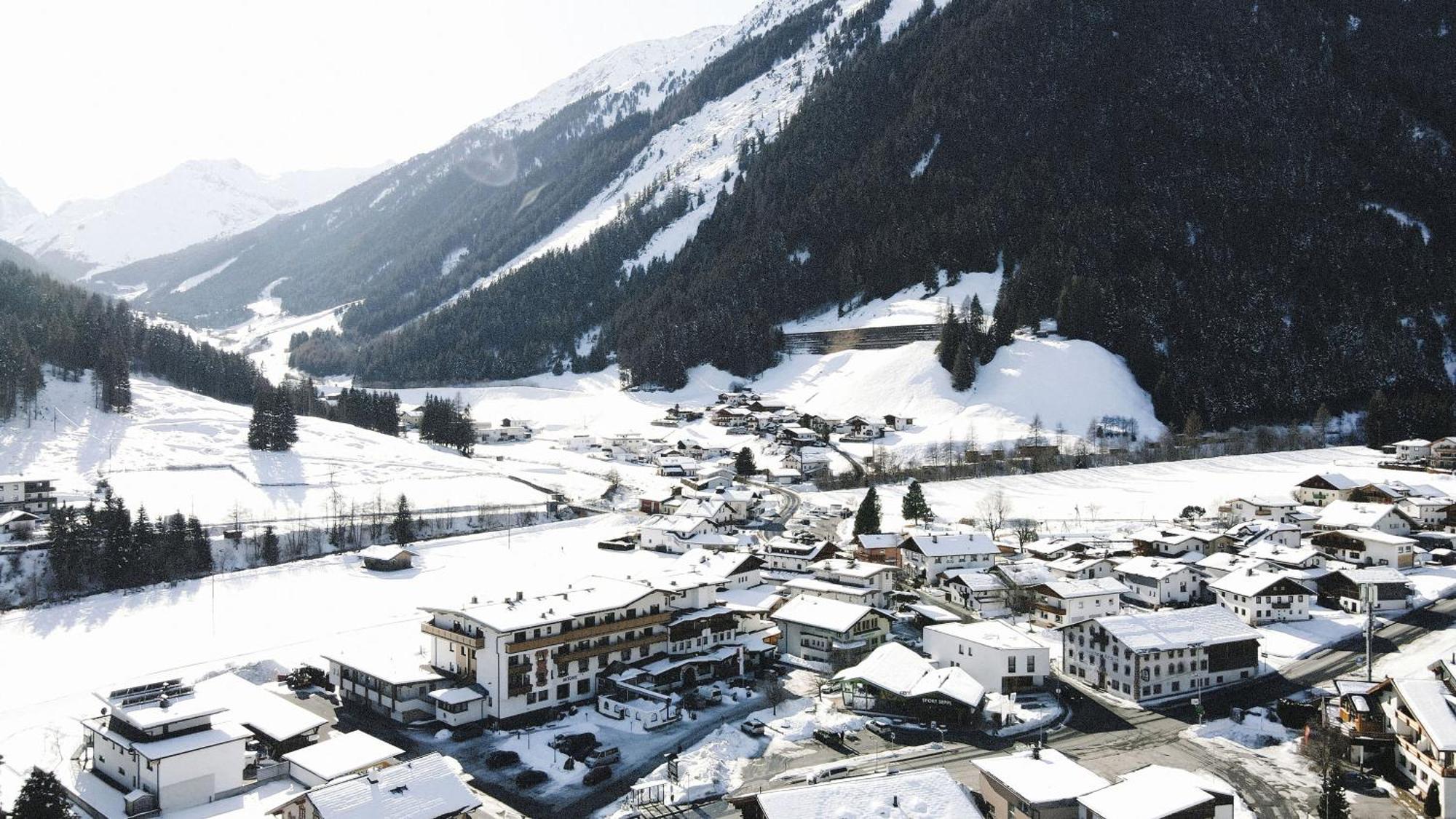 Bergsporthotel Antonie グリース・イム・ゼルライン エクステリア 写真