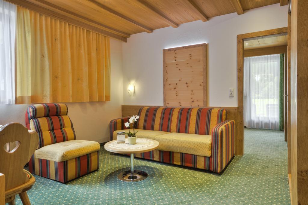 Bergsporthotel Antonie グリース・イム・ゼルライン エクステリア 写真